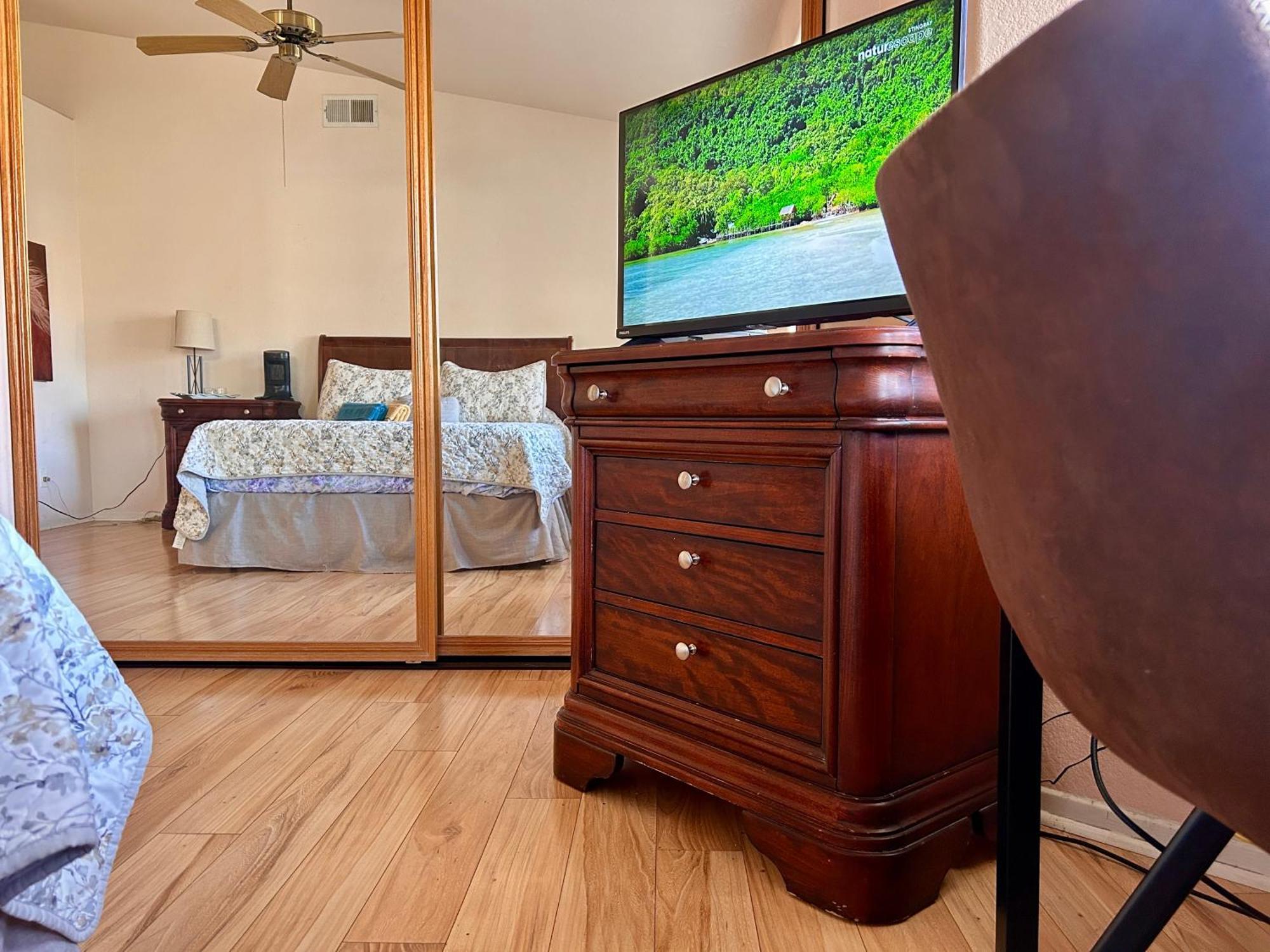 Golden Saddle Suite With Tv And Private Bathroom Hemet Exterior photo